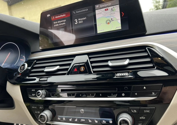 BMW Seria 5 cena 159900 przebieg: 161000, rok produkcji 2018 z Brzeg małe 154